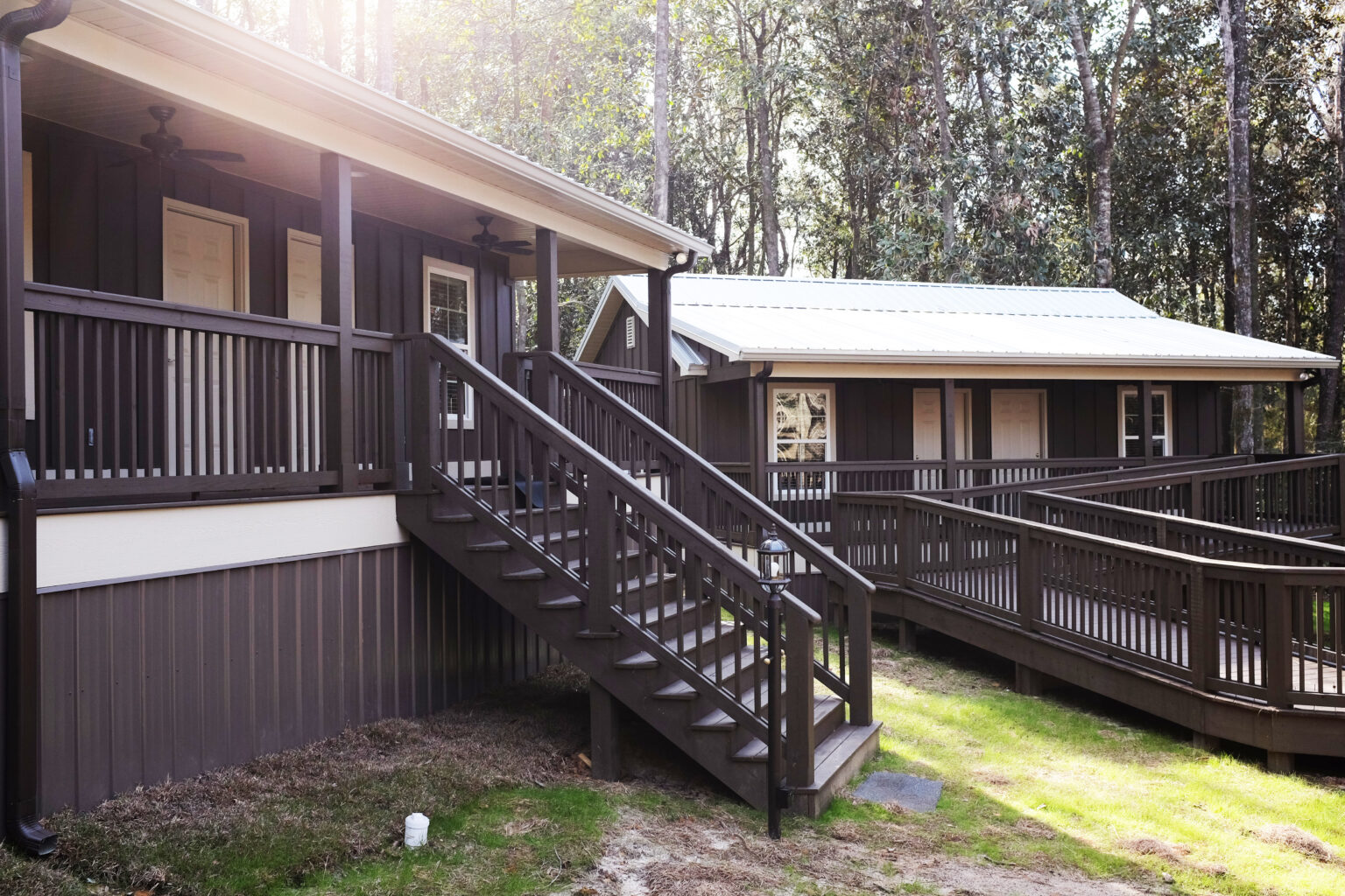 Dothan, AL Living Waters Cabins 