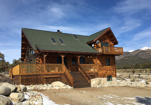 Buena Vista, CO Family-sized Home 