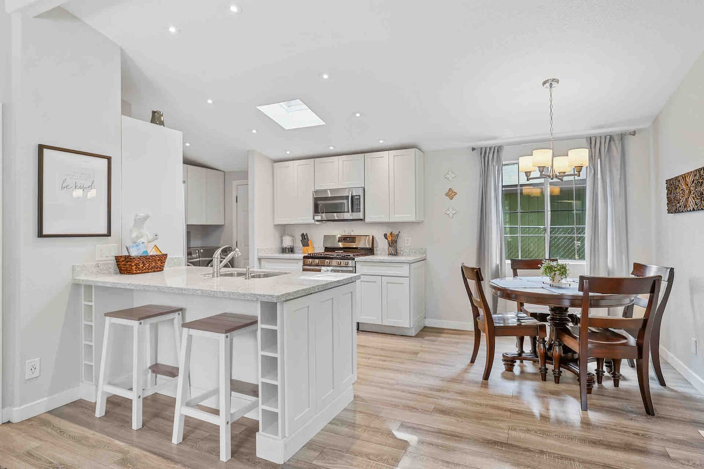 Flagstaff, AZ Charming Cottage 